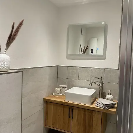 Schloss Adolphsburg Im Sauerland بيت للعطل Oberhundem