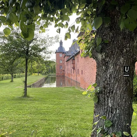 بيت للعطل Schloss Adolphsburg Im Sauerland Oberhundem