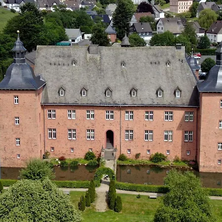 Schloss Adolphsburg Im Sauerland Casa de Férias Oberhundem