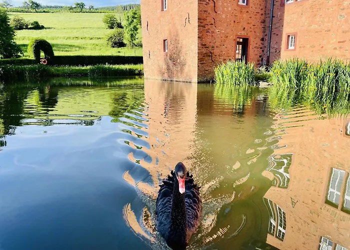 Schloss Adolphsburg Im Sauerland *
