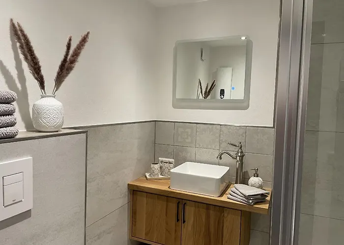 Schloss Adolphsburg Im Sauerland Oberhundem