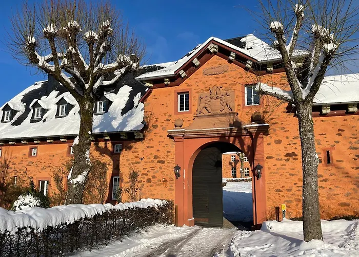 Schloss Adolphsburg Im Sauerland *